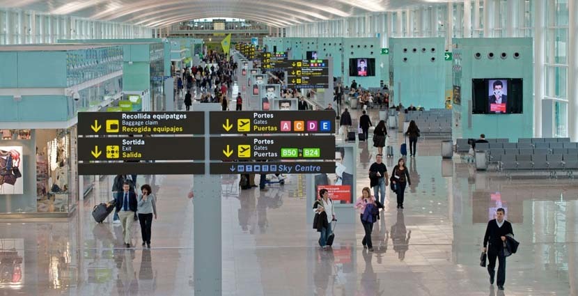gasto viajeros espanoles Los españoles gastamos más en el extranjero